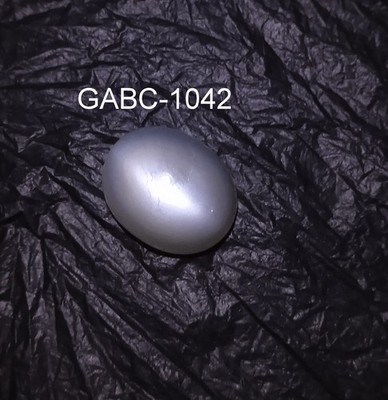 19.5 Ct 20.1x16.1x7.7 MM  Natural Off White Color Moonstone Oval Shape Cabochon