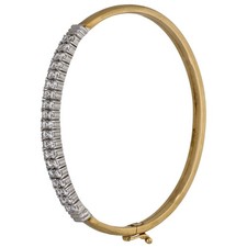 9ct Gold Bangle 10.79g Fancy Cubic Zirconia 16.5cm - Fully Hallmarked