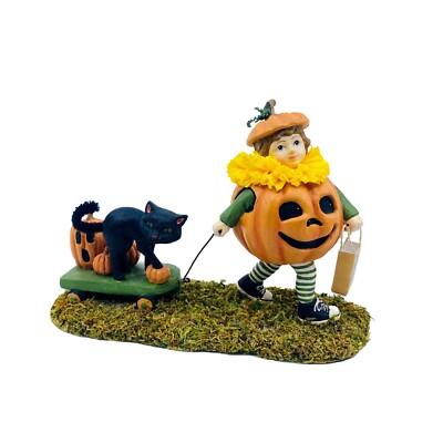 Bethany Lowe Designs: Halloween; Pumpkin Paige with Wagon, Item# TD3152
