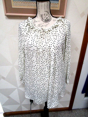 CHAPS-IVORY/BLACK-POLKA DOT-3/4 SLEEVE-TIE RUFFLE NECK TOP-SIZE-L-NWT-$60