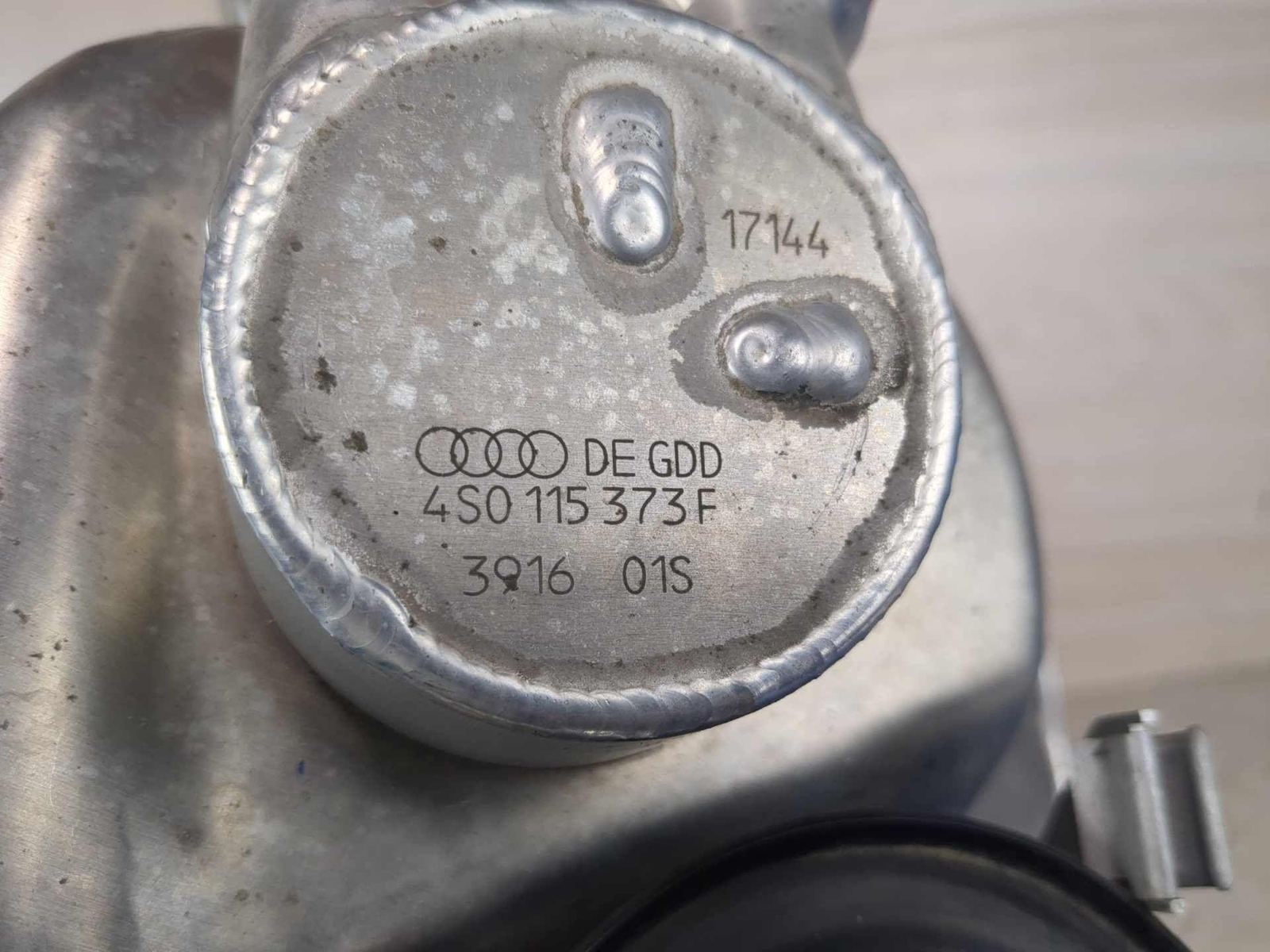 2017-2023 Audi R8 V10 - OEM Oil Sump Tank Reservoir 4S0115373F CLEAN