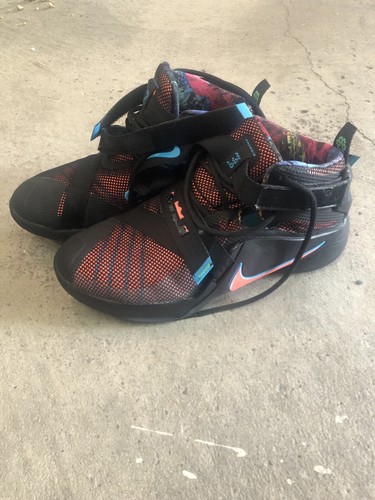 lebron soldier multicolor