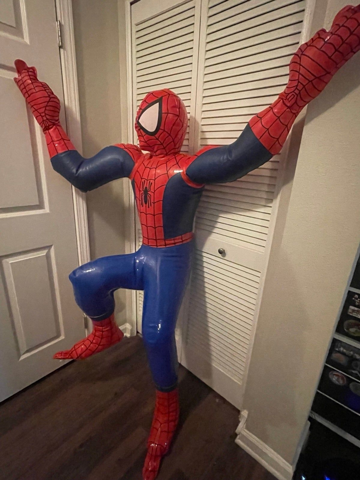 Marvel Blow Up Doll Inflatable SpiderMan Vintage 1994 Rare Inflateable