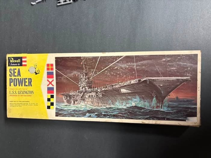 USS Lexington Revell 1960 1/540 H 426:300 Rare