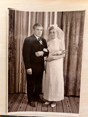 1970s Bride Groom Wedding dress Blonde Vintage photo Old photo
