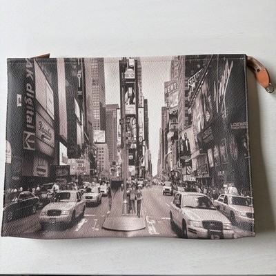 Bagghy Trousse New York City Large Clutch with dust bag Made in Italy