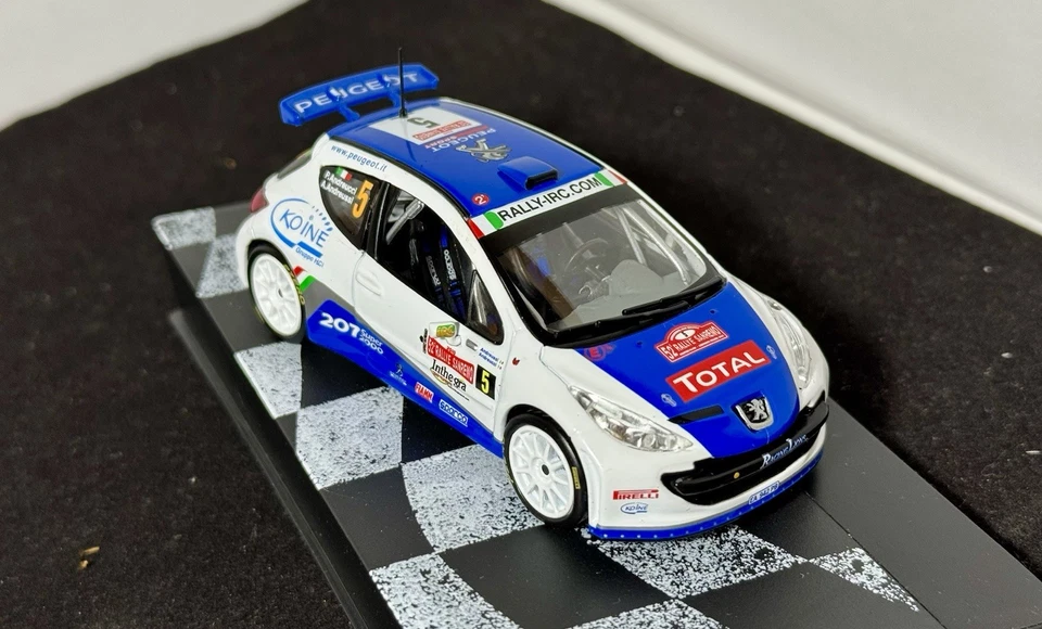PEUGEOT 207 S2000 #5 P.ANDREUCCI- A.ANDREUSSI RALLYE SANREMO 2010 IXO 1:43 - Immagine 3 di 4