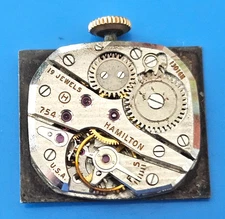 HAMILTON 754 19J Watch Movement (BALANCE RUNS WHEN ROTATED)  lot725