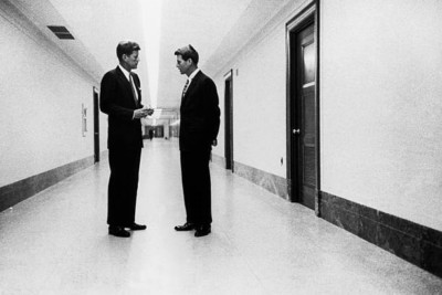 Senator John F Kennedy Bruder Robert F Kennedy Konferenz Flur - 4x6 Foto