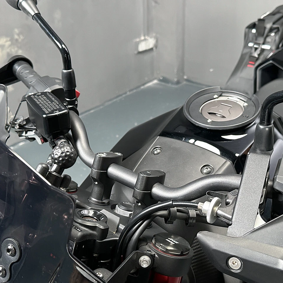 Suporte de montagem estabilizador amortecedor de direção linear hardware para Honda CB750 Hornet - Imagem 2 de 4