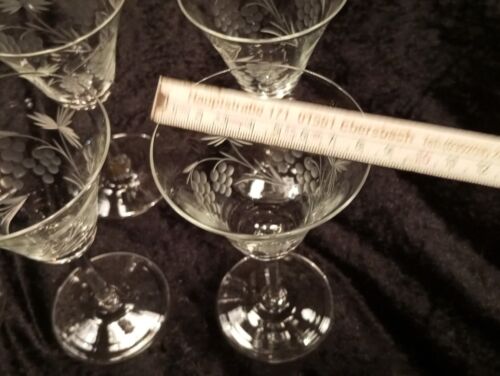 wine glasses set 6 cut old grapes motif glass - Picture 3 of 11
