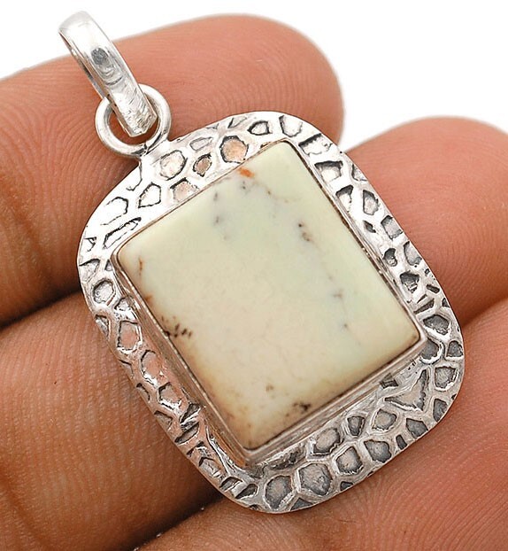 Natural Lemon Chrysoprase Tanzania 925 Sterling Silver Pendant Necklace