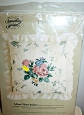 Candamar Something Special Candlewicking Mixed Floral Pillow Kit New in Pkg. USA