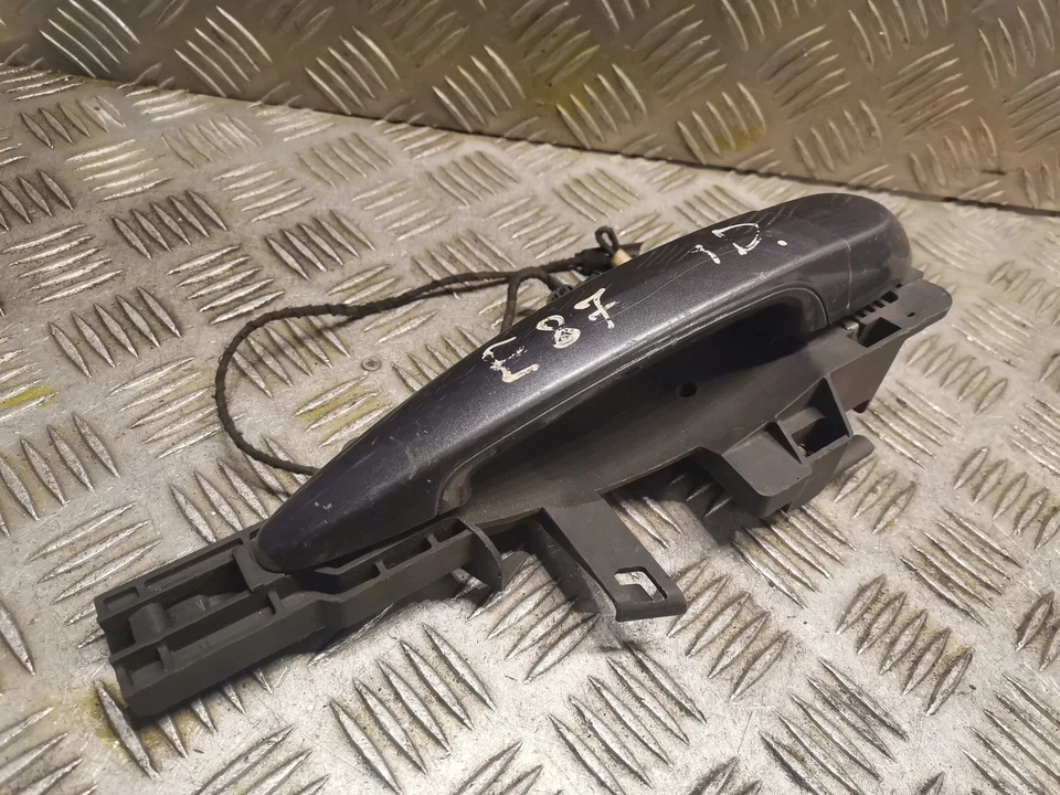 BMW 1 E87 120 I Posteriore Destro Porta Esterno Manico Foto 3 de 4