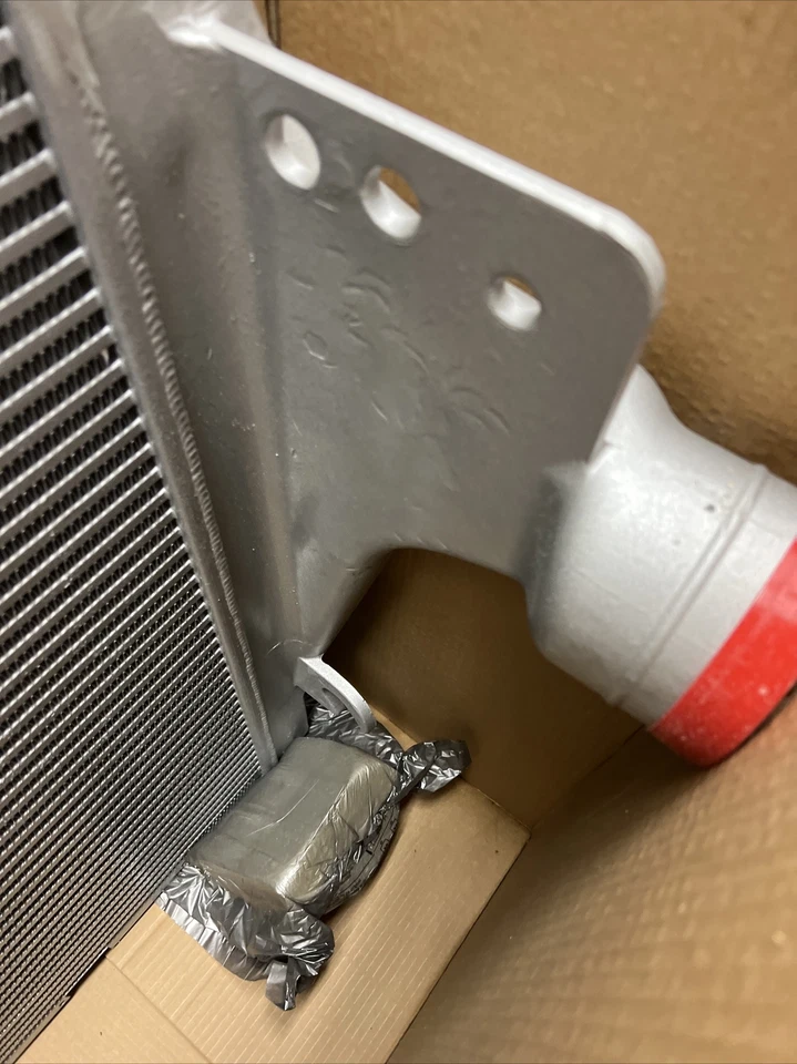 Intercooler compatible con Kenworth T800, T880, W900, C500, T660 / Peterbilt 365, 36... QL Foto 4 de 4