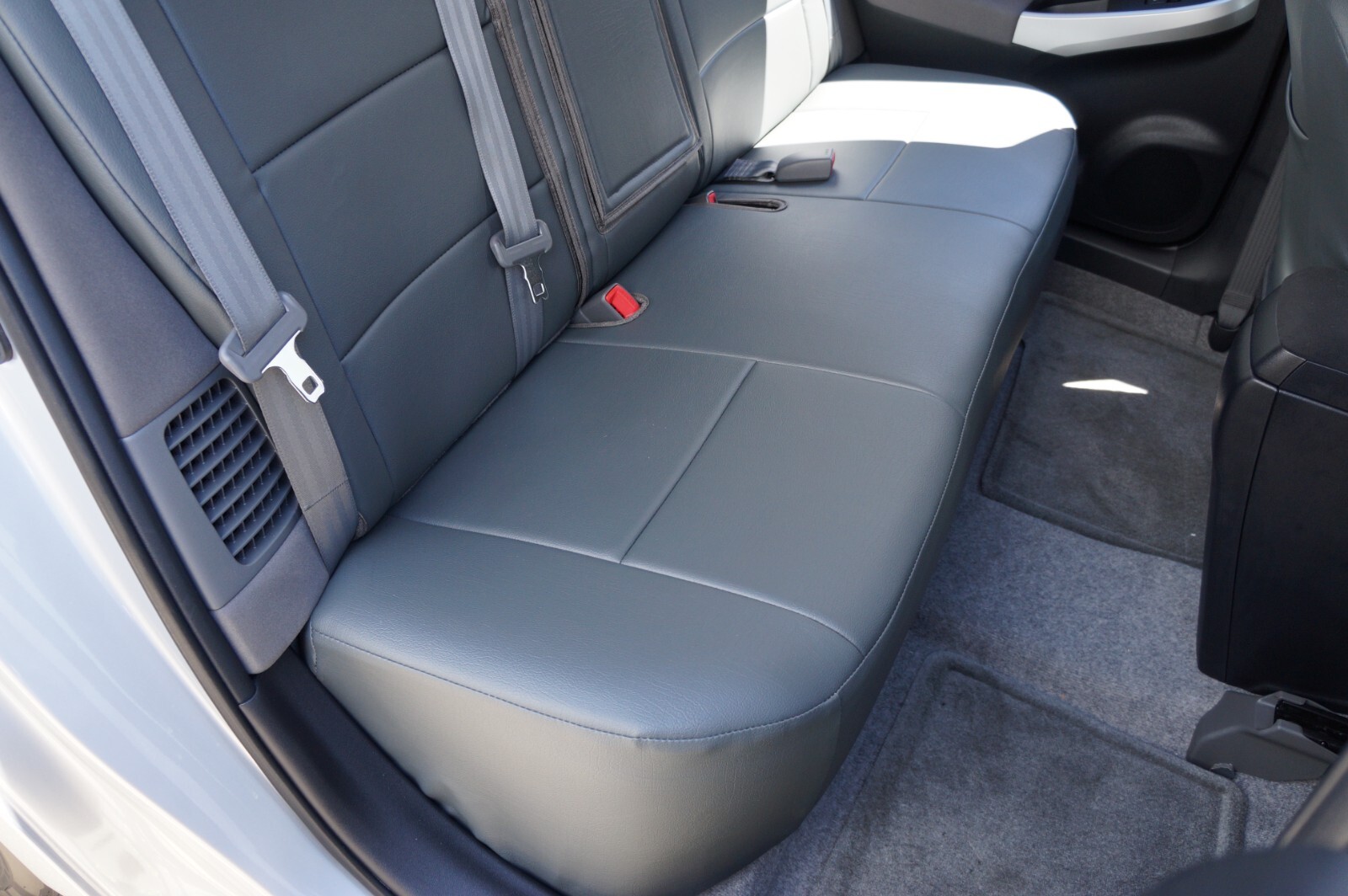 FOR TOYOTA PRIUS 201015 IGGEE S.LEATHER CUSTOM 2 FRONT SEAT COVERS 13