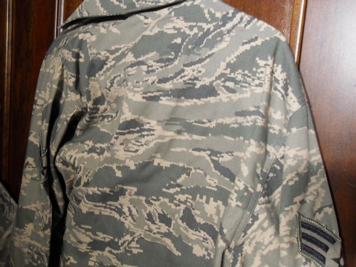Military Issue AIRMAN'S BATTLE Coat Digital Camo Woman's SZ 8 LONG NWT - Picture 10 of 12