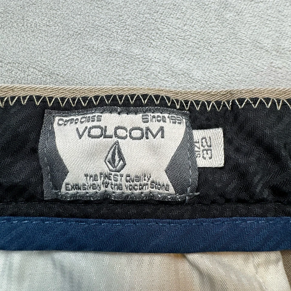 Lot of 2 Volcom Shorts Mens 32 Corpo Class Khaki Chino 10" Inseam *READ* - Image 4 of 4