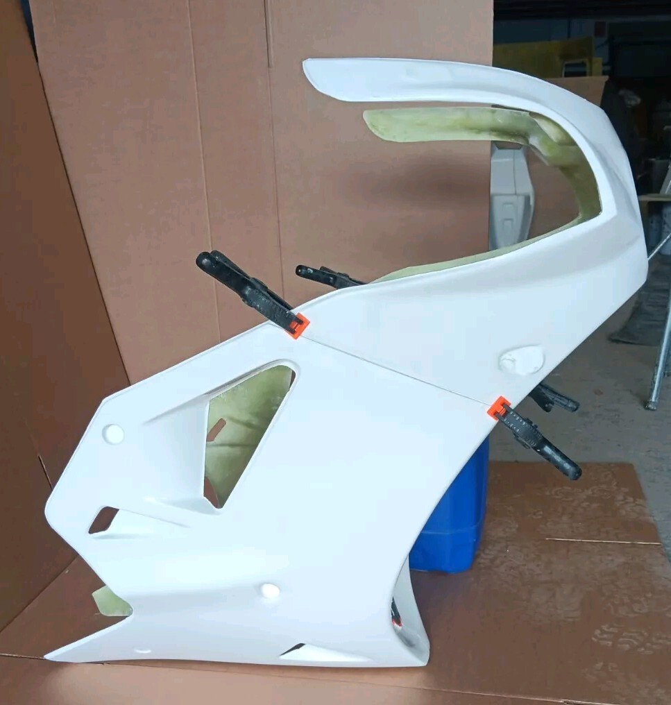 Kawasaki ZXR 750 H ZXR750H 1989/90 Front Fairing Panels Fiberglass