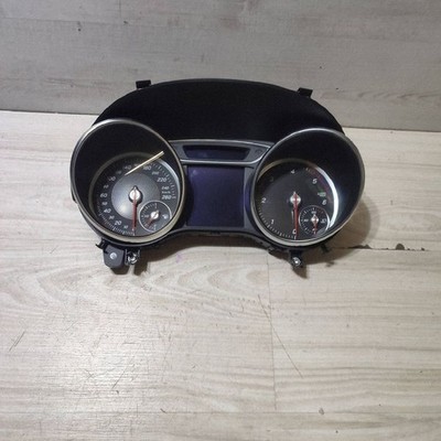 Mercedes-Benz CLA C117 X117 W117 2018 Diesel Geschwindigkeitsmesser Cockpit