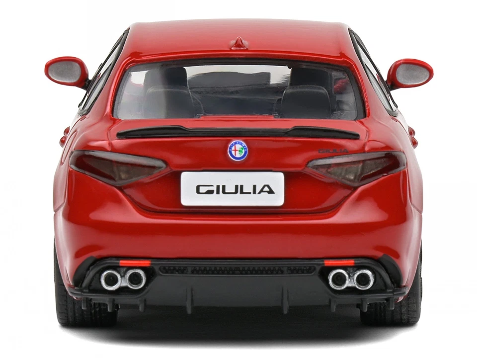 Alfa Romeo Giulia Quadrifoglio Verde rouge véhicule miniature S4313103 Solido 1: - Photo 4/4