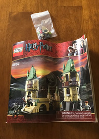 LEGO Harry Potter: Hogwarts (4867) castle complete w box and instructions