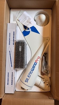 Windgenerator Silent Wind pro 12V + 1 Satz Ersatzrotorblätter