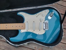 Vintage Fender Stratocaster American Standard Aquamarine Blue 1998