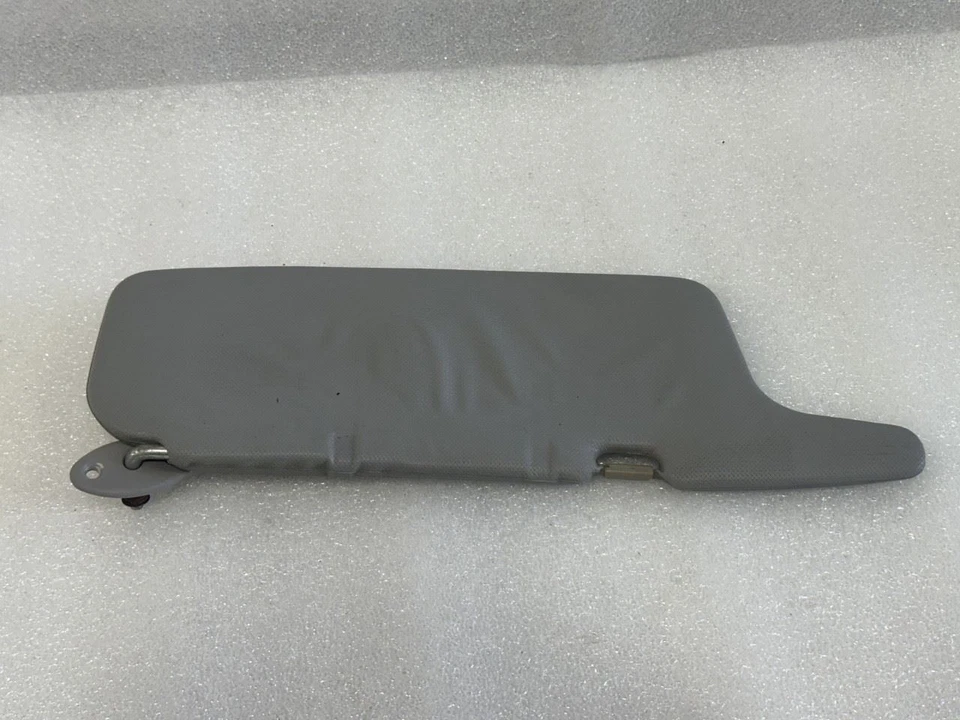 Toyota Celica 1986 1987 1988 1989 cupé pasajero derecho parasol gris Foto 2 de 4