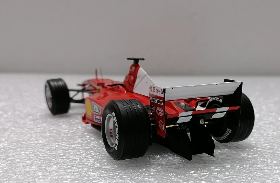 FERRARI F1 2000 Michael Schumacher 2000 - 1:24 Scale Model , DieCast Mint Box - Image 4 of 4