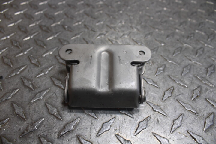 2003年 HYDE HORIZON 2003 Yamaha WaveRunner GP800R GP800A OEM LID HINGE F0X-6517D-00-00