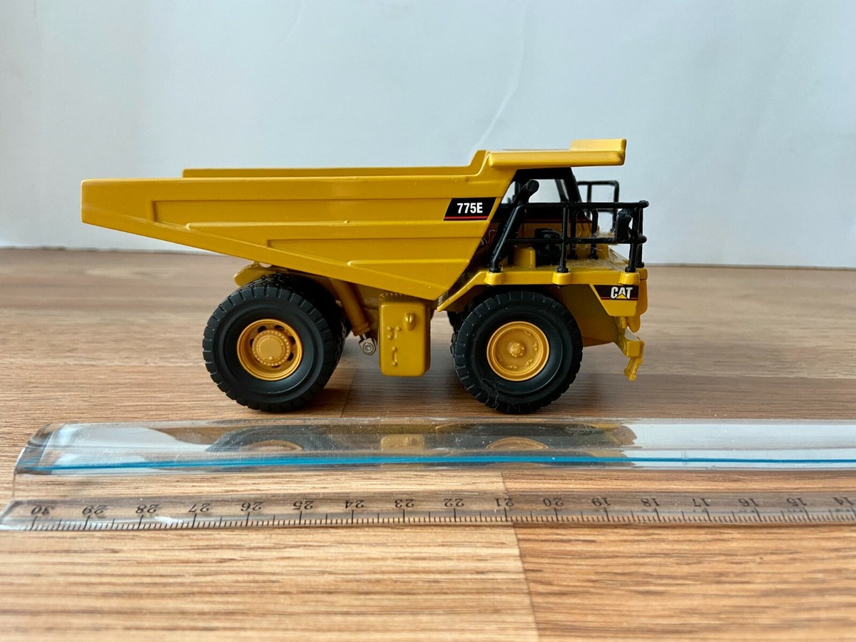 ミニカー 34R-001 Norscot 1/50 CAT 775E OFFHIGHWAY Norscot Caterpillar 775E Off-Highway Quarry Dump Truck Diecast