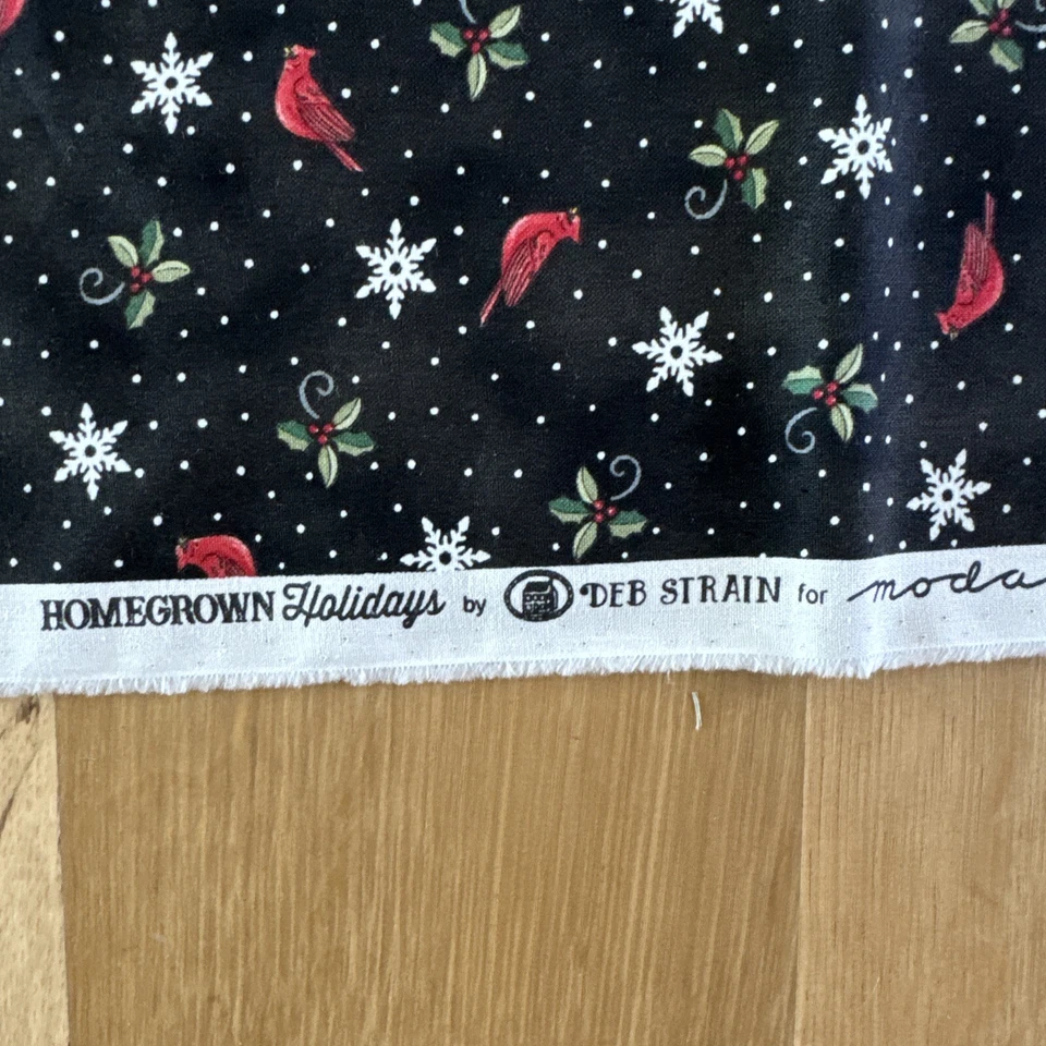 Moda Fabrics Homegrown Holidays Cardinal Snowflake Holly 19945 Panel 44.5x56 - Image 2 of 4