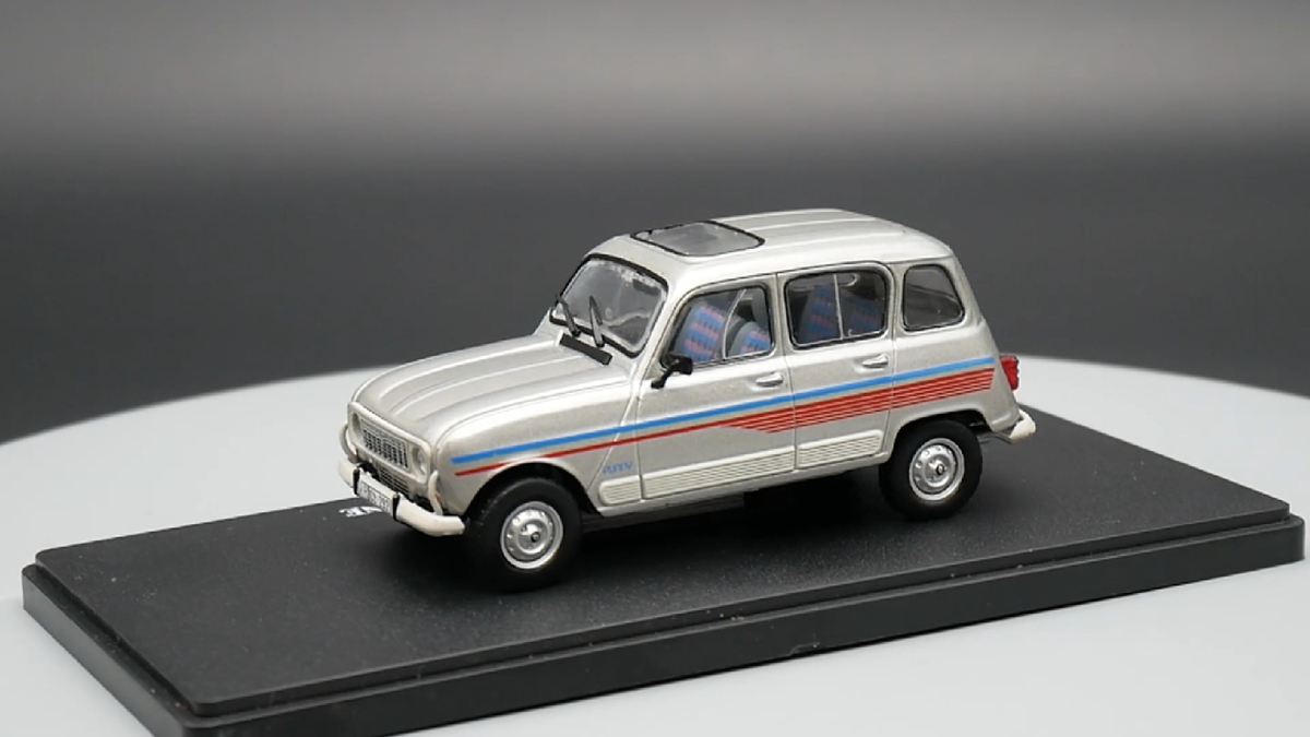 Miniature Renault 4CV 1/43 IXO No. 48 Le Mans 1948 Miniature Renault 4CV 1/43 IXO No. 48 Le Mans 1948
