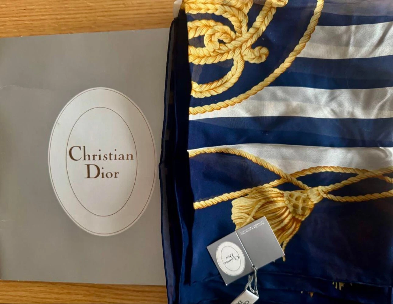 Foulard Christian Dior 175cm 68′′ 45cm 17′′ rectangle rayure soie marine