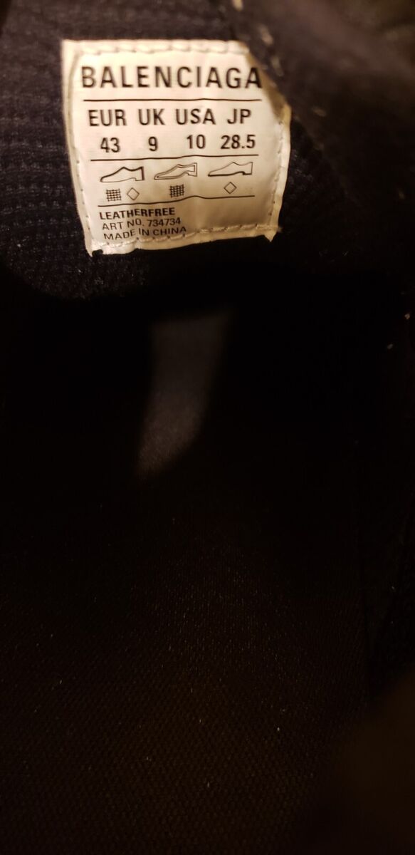 Balenciaga 3XL Sneaker Black Size 43 Comes With Original Box Balenciaga 3XL Sneaker Black Size 43 Comes With Original Box