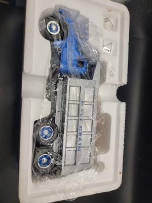 First Gear 19-1437 1/34 1960 Model B-61 Mack Dump Truck Department of Roads