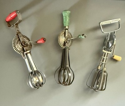 Lot 3 Vintage Assorted Hand Crank Egg Beaters Mixers Green Red Handles Taplin