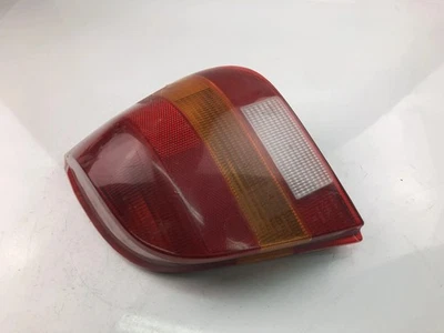 FORD FIESTA III GFJ Feu Arrière Gauche 89FG13N004AA 1995 17961158 - Photo 1/4