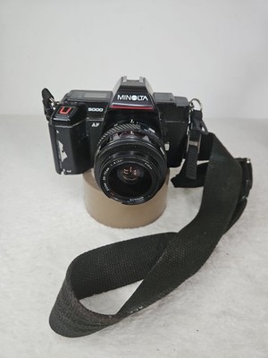 Minolta 5000 AF analoge Spiegelreflexkamera 35 mm Minolta AF Zoom 35-70 mm Objektiv *nur Teile*