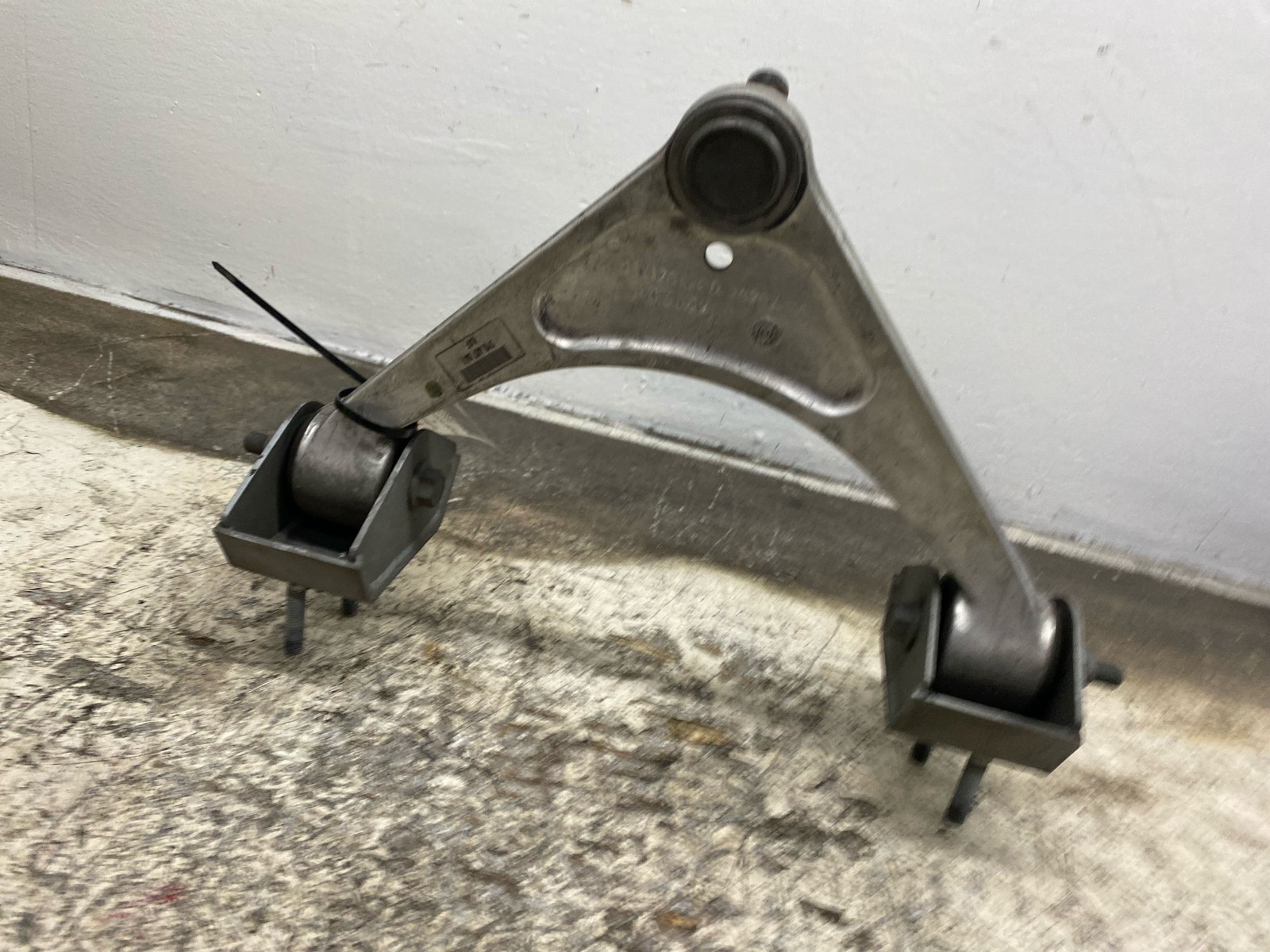 2010-2020 BENTLEY MULSANNE 6.8L RWD FRONT LEFT UPPER CONTROL ARM 3Y0407041 *26K*