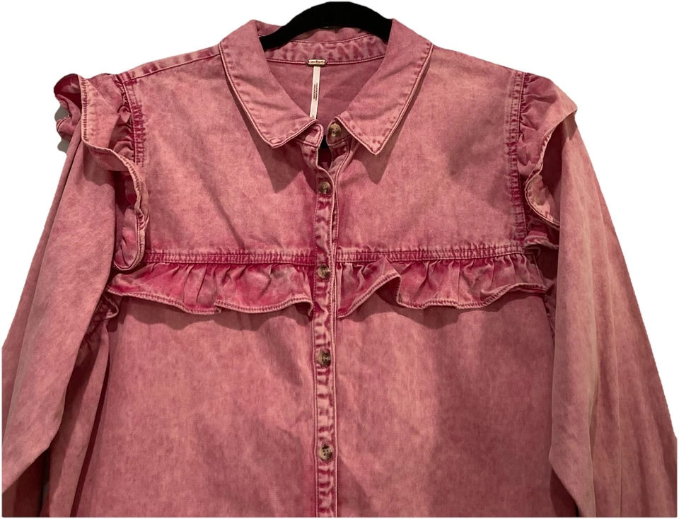 Camisa vaquera con volantes Free People Samantha abotonada talla L rosa lavado country boho Foto 2 de 4