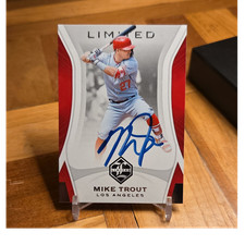 Panini 2019 Chronicles Mike Trout  #8 Authenticated! In Person On Card Autograph