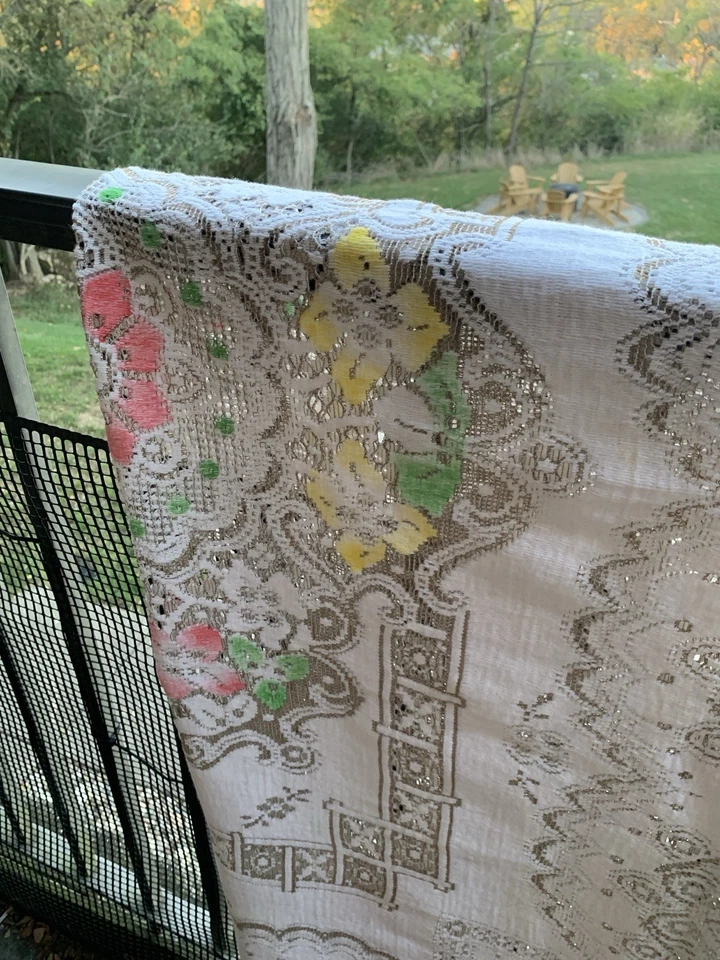 Mantel de encaje francés de colección ~ medallón detalle floral pasteles 78x61 Foto 4 de 4