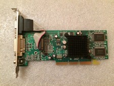 Carte graphique ATI Radeon 7000 32mb AGP - DVI - VGA -  Composante