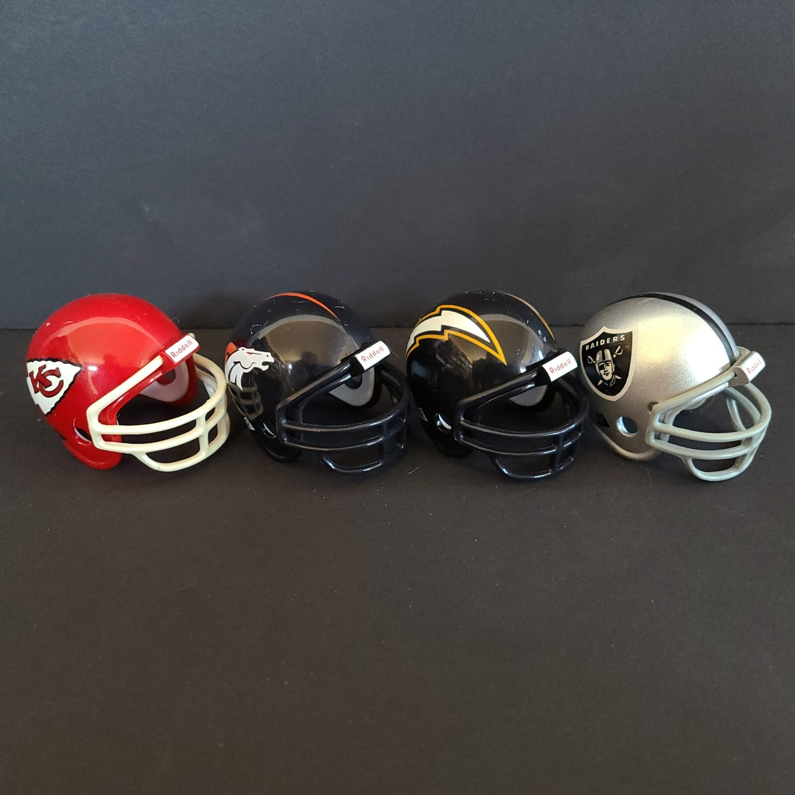 NFL Football Pocket Pro mini Helmet – Throwback Traditional