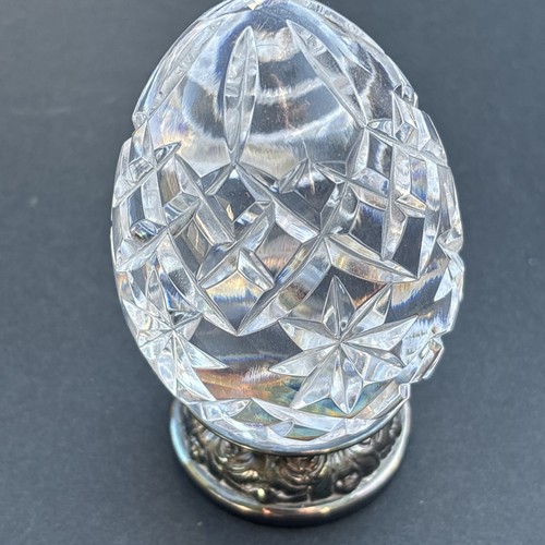 1991 Waterford Crystal Annual Egg On Repousse Plated Silver Stand, 3-7/16" - Picture 5 of 7