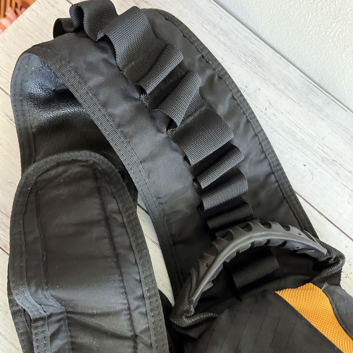 OAKLEY Sandbag Sling Backpack Tactical Bag Black yellow OAKLEY Sandbag Sling Backpack Tactical Bag Black yellow