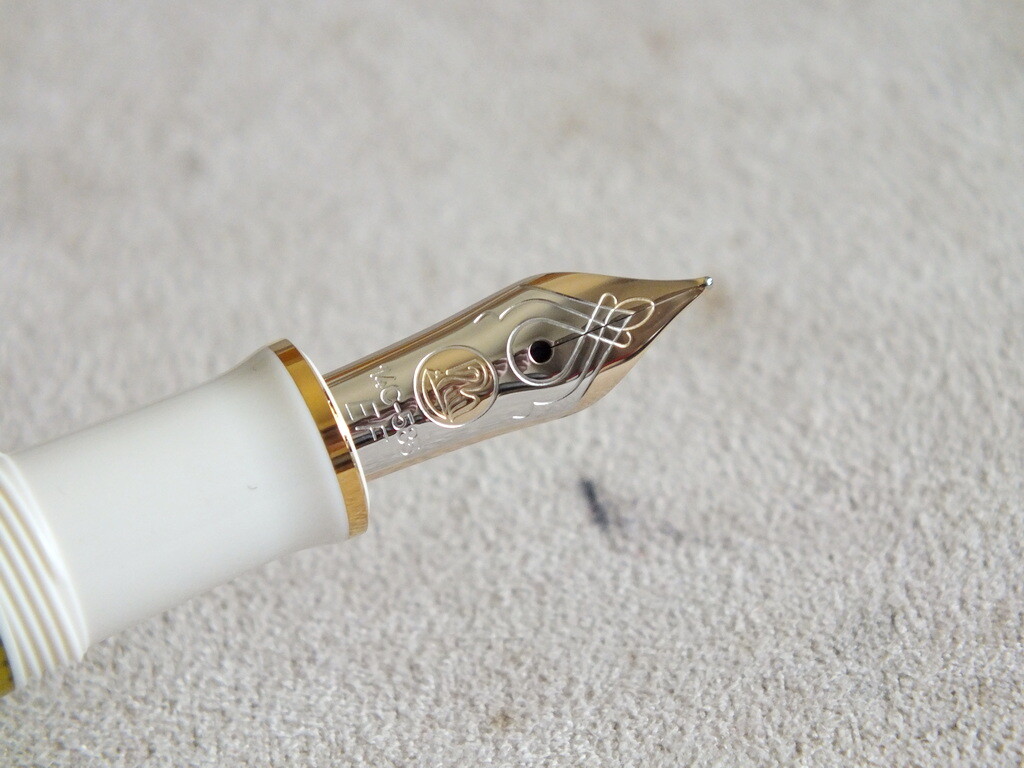 Pelikan M400 Souverän Edition Tortoise White 14K Fountain Pen | eBay