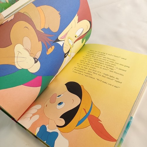 Disney Classic Series Pinocchio 1980s Hardcover Twin Gallery Books Gift Kids - Picture 12 of 15